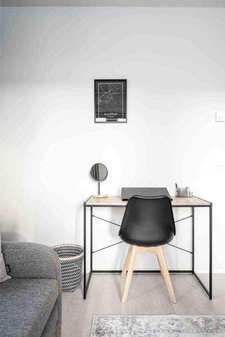 Apartment Near The Train Station, Free Parking &Netflix Kuopio Bagian luar foto