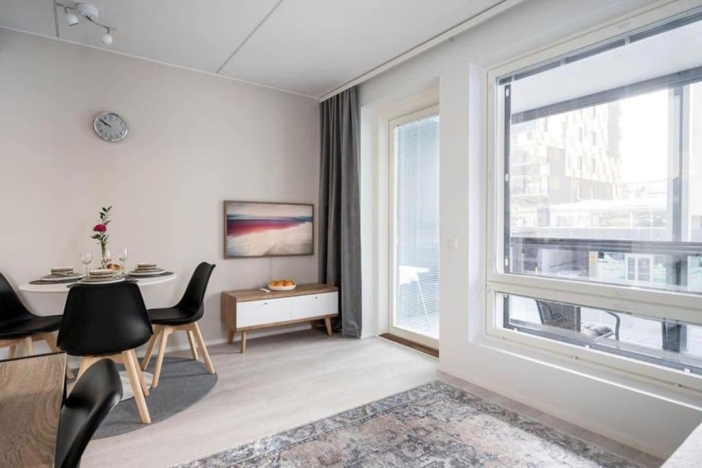 Apartment Near The Train Station, Free Parking &Netflix Kuopio Bagian luar foto