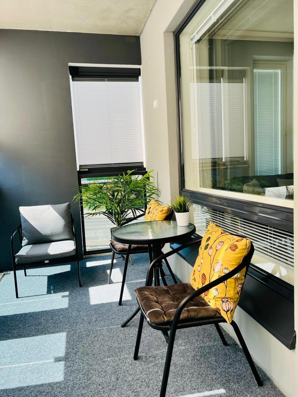 Apartment Near The Train Station, Free Parking &Netflix Kuopio Bagian luar foto
